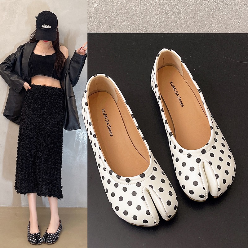 Sepatu Slip On Polka Dot Wanit - Women'S Shoes For Standing All Day ulasan dan harga