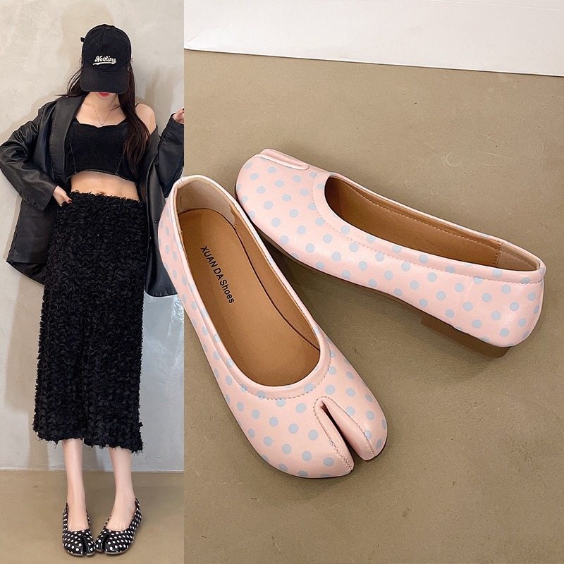 Sepatu Slip On Polka Dot Wanit - Women'S Shoes For Standing All Day ulasan dan harga